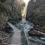Гостевой дом къща томови,стаи за гости 4*