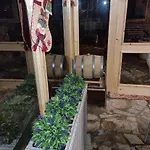 къща томови,стаи за гости 4* Девин