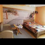 къща томови,стаи за гости 4*