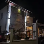 къща томови,стаи за гости 4*