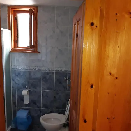Πανσιόν къща томови,стаи за гости 4*