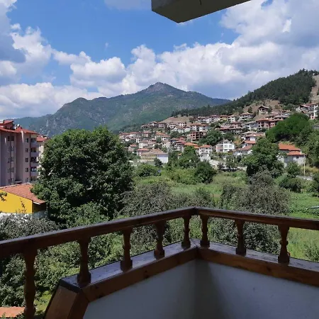 къща томови,стаи за гости 4*