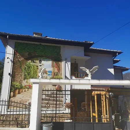 Pensión къща томови,стаи за гости 4*