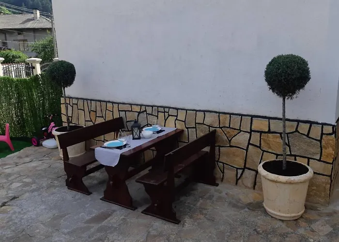 къща томови,стаи за гости 4*