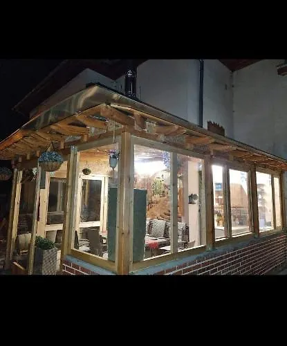 къща томови,стаи за гости 招待所 代温