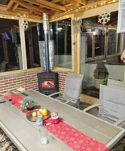 къща томови,стаи за гости Pensión Devin