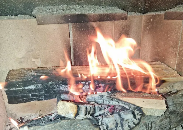 къща томови,стаи за гости 招待所 代温