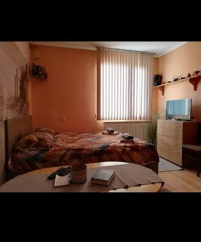 къща томови,стаи за гости 招待所 4*