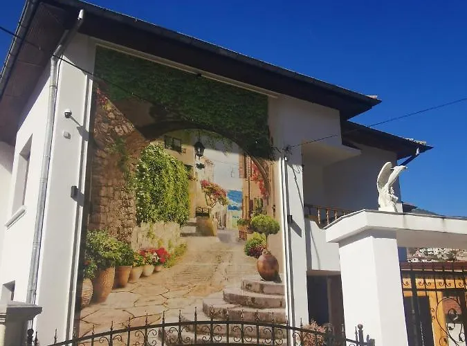 къща томови,стаи за гости 4* 代温