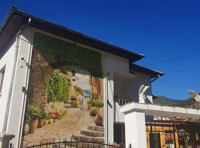 къща томови,стаи за гости 4*