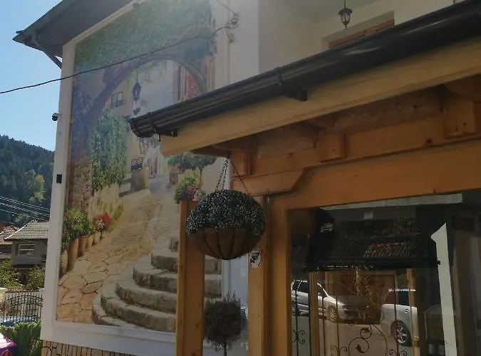 къща томови,стаи за гости 招待所 4*